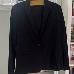 Elie Tahari Classic Black Blazer